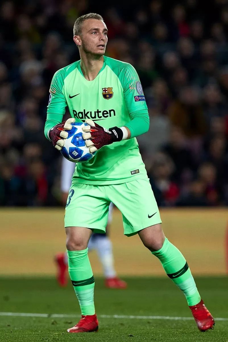 T1血洗G2，Inspired拿下关键大龙激烈交锋2025世界赛，技惊四座的简单介绍